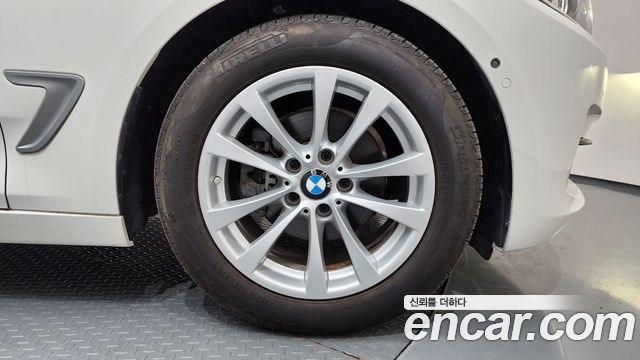 BMW Gran Turismo 2020 — photo 7