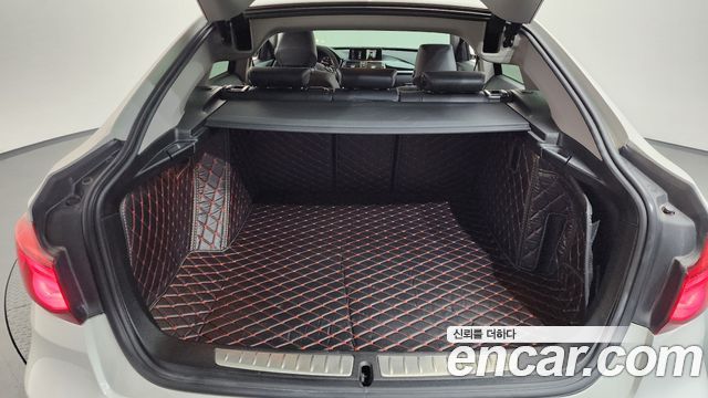 BMW Gran Turismo 2020 — photo 27