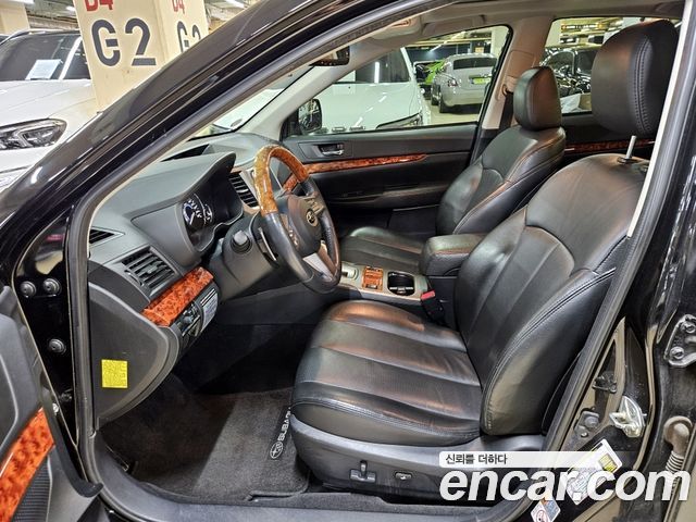 Subaru Legacy 2010 — photo 10