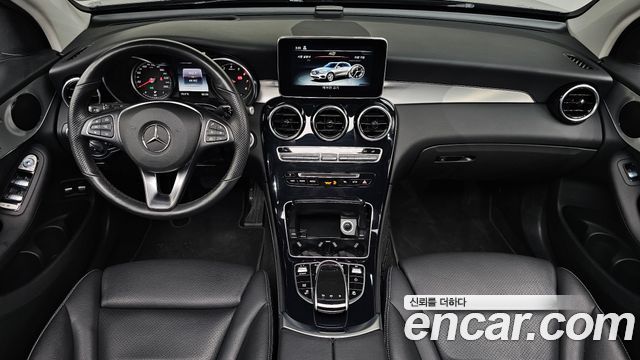 Mercedes-Benz GLC-Class 2019 — photo 10