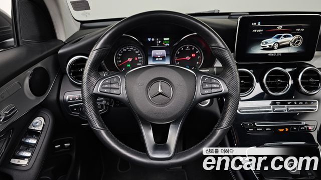 Mercedes-Benz GLC-Class 2019 — photo 19