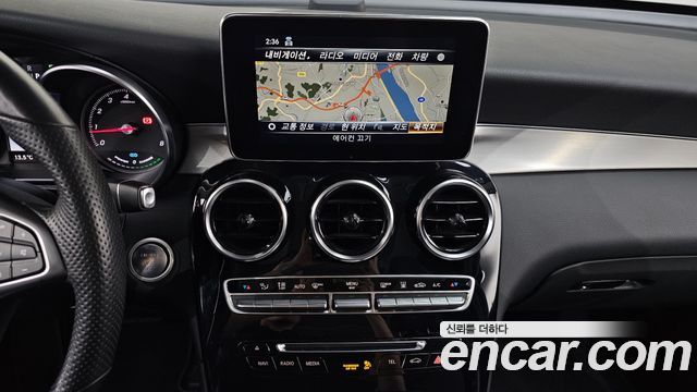 Mercedes-Benz GLC-Class 2019 — photo 20