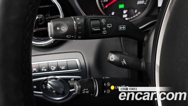 Mercedes-Benz GLC-Class 2019 — photo 25