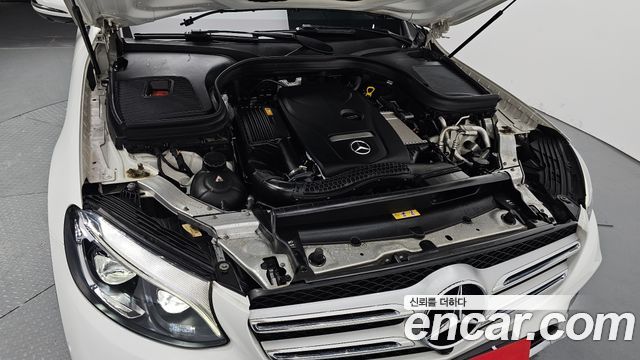 Mercedes-Benz GLC-Class 2019 — photo 6