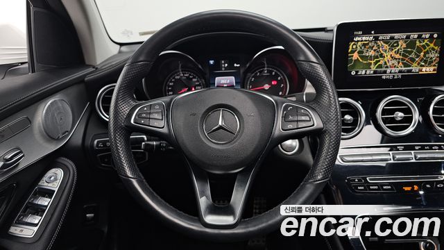 Mercedes-Benz GLC-Class 2019 — photo 13