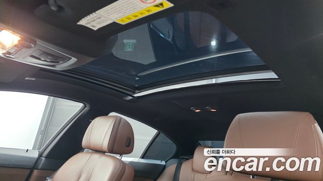 BMW 6-Series 2018 — photo 19