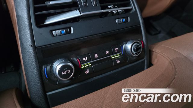 BMW 6-Series 2018 — photo 20