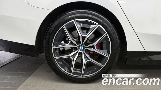 BMW 5-Series 2024 — photo 5