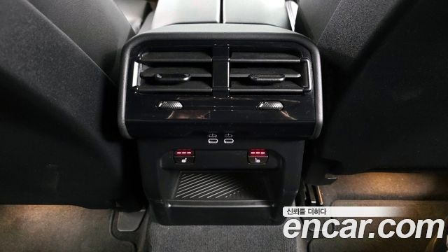 BMW 5-Series 2024 — photo 19