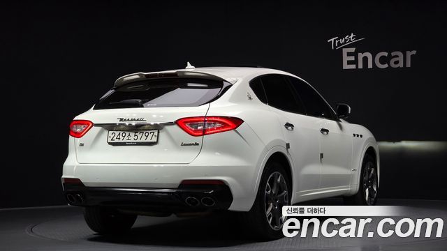 Maserati Levante 2020 — photo 2