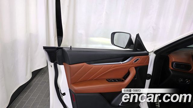 Maserati Levante 2020 — photo 14
