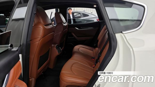Maserati Levante 2020 — photo 16