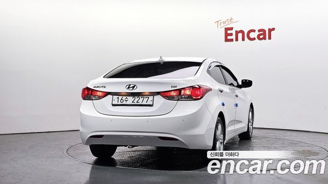 Hyundai AVANTE 2014 — photo 4