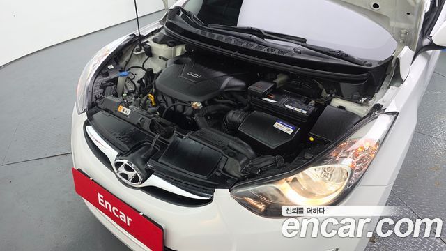 Hyundai AVANTE 2014 — photo 6
