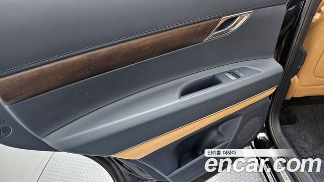 Genesis GV80 2021 — photo 15
