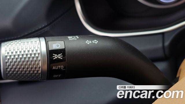 Genesis GV80 2021 — photo 32