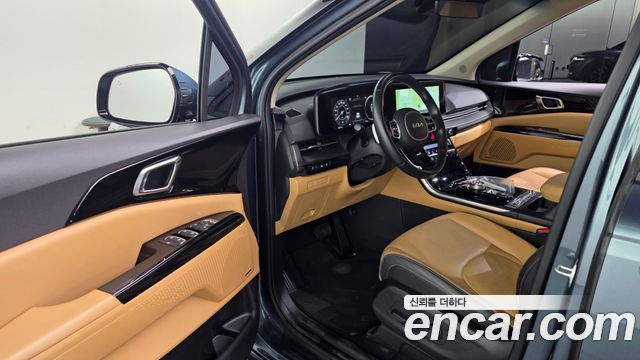 Kia Canival 2023 — photo 10