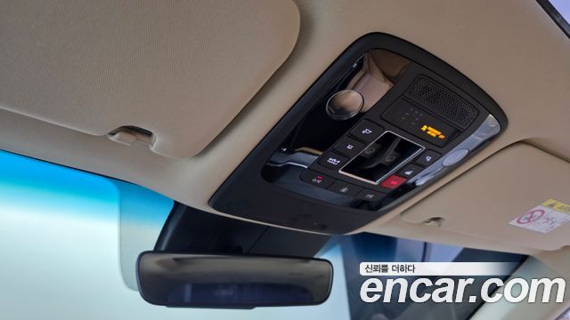 Kia Canival 2023 — photo 17