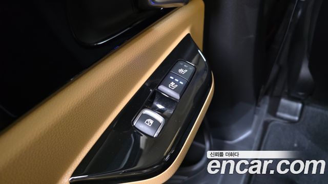 Kia Canival 2023 — photo 19