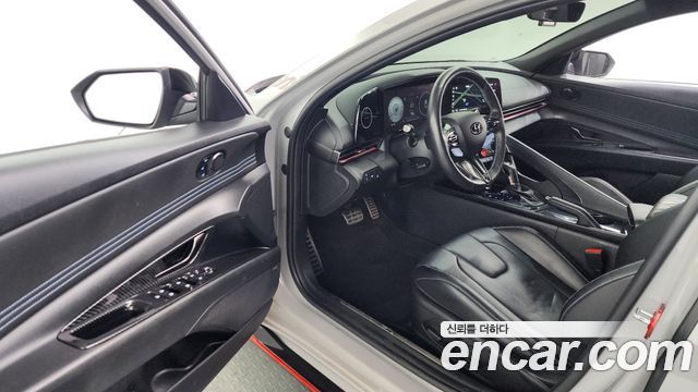 Hyundai AVANTE 2022 — photo 13
