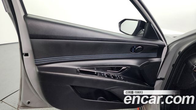 Hyundai AVANTE 2022 — photo 14
