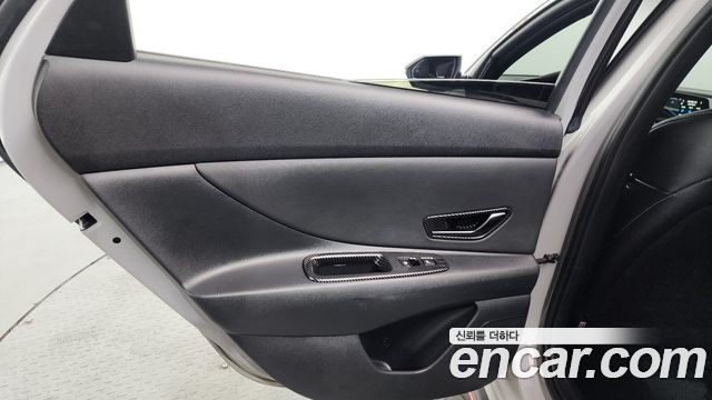 Hyundai AVANTE 2022 — photo 15