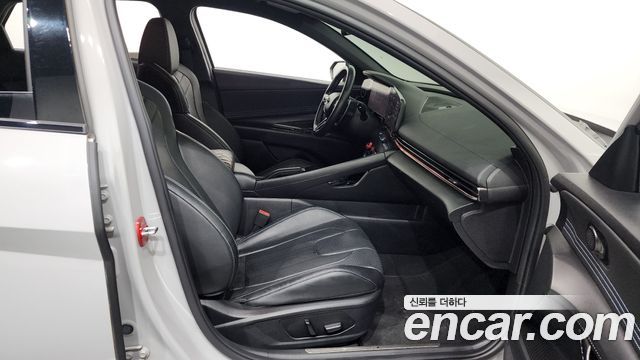 Hyundai AVANTE 2022 — photo 16