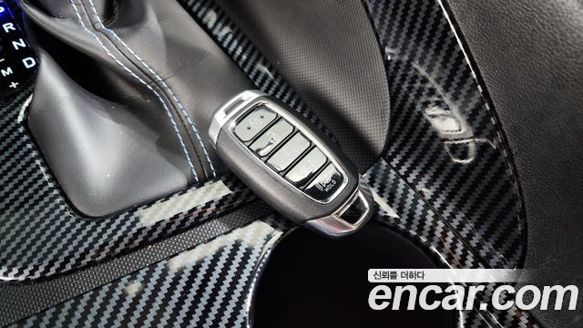 Hyundai AVANTE 2022 — photo 31