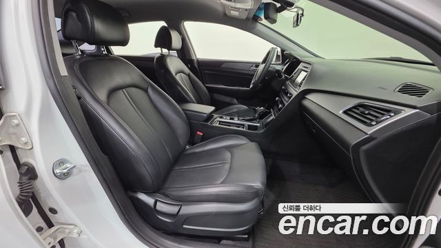 Hyundai Sonata 2016 — photo 10