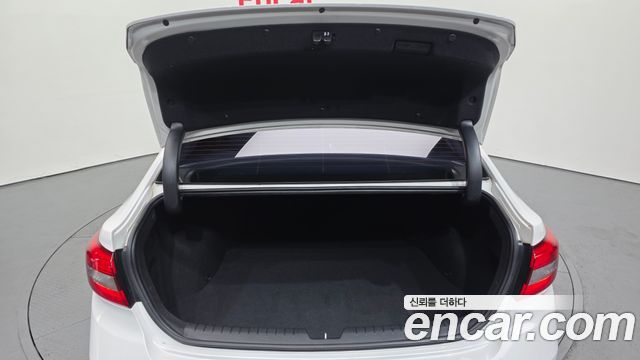 Hyundai Sonata 2016 — photo 20