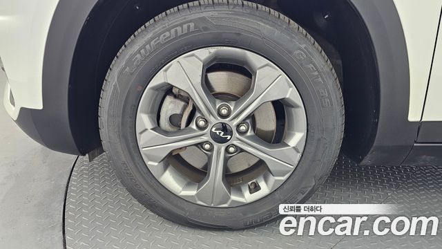 Kia Seltos 2023 — photo 5