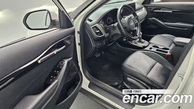 Kia Seltos 2023 — photo 13