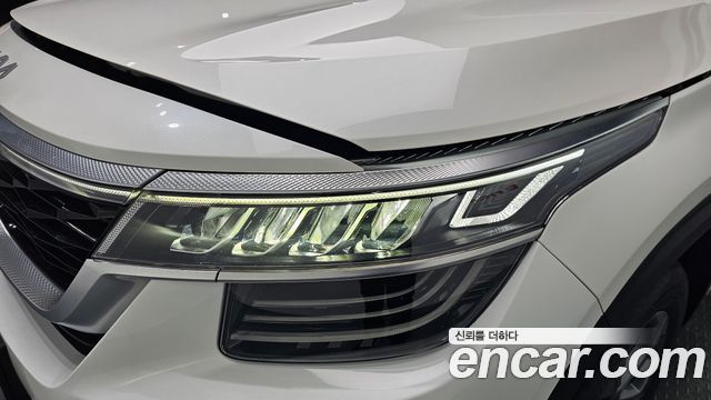 Kia Seltos 2023 — photo 8