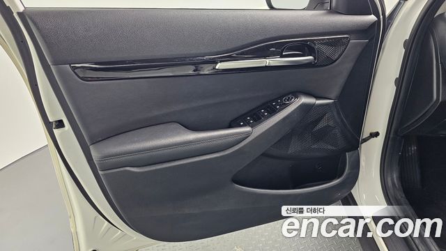 Kia Seltos 2023 — photo 14