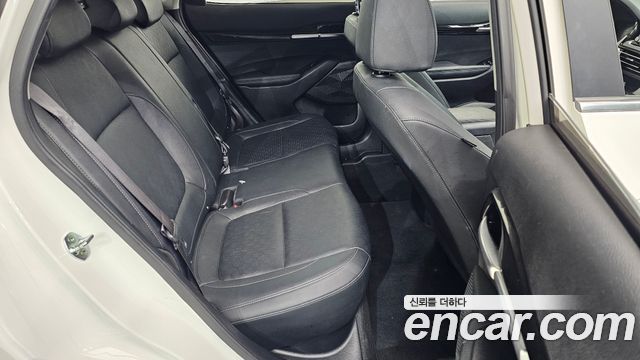 Kia Seltos 2023 — photo 16