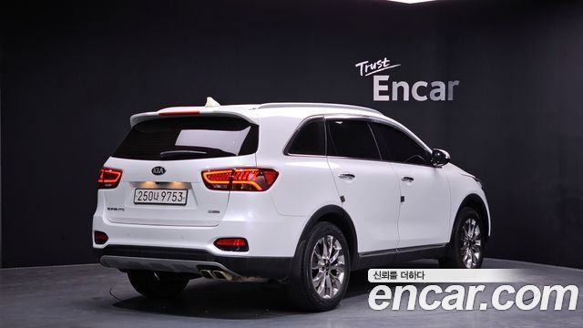 Kia Sorento 2018 — photo 2