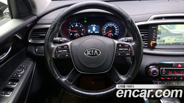 Kia Sorento 2018 — photo 12