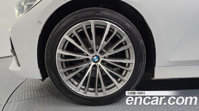 BMW 3-Series 2022 — photo 5