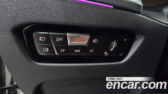 BMW 3-Series 2022 — photo 24