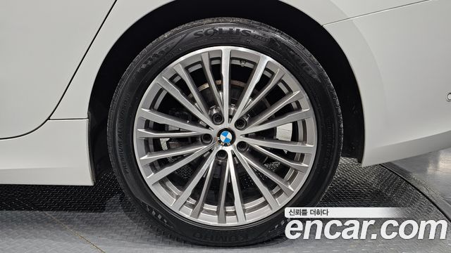 BMW 3-Series 2022 — photo 7