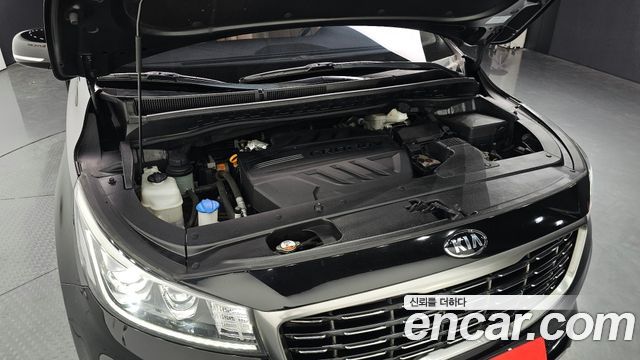 Kia Canival 2019 — photo 6