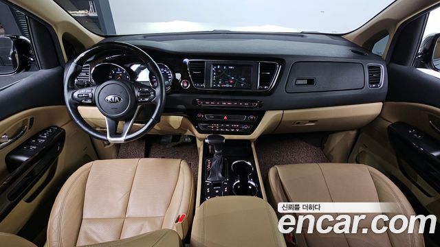 Kia Canival 2019 — photo 7