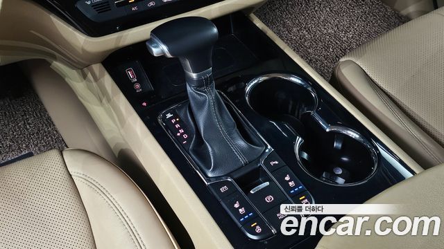 Kia Canival 2019 — photo 9