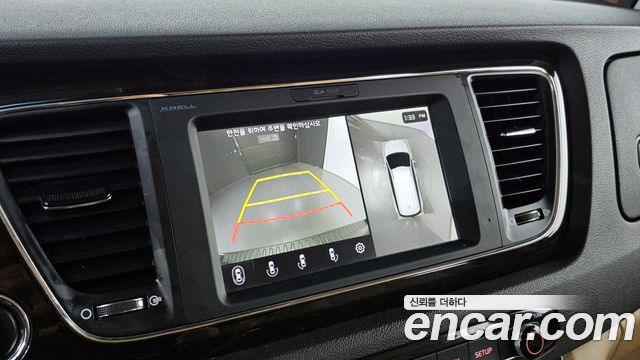Kia Canival 2019 — photo 16
