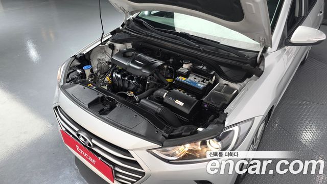 Hyundai AVANTE 2018 — photo 6