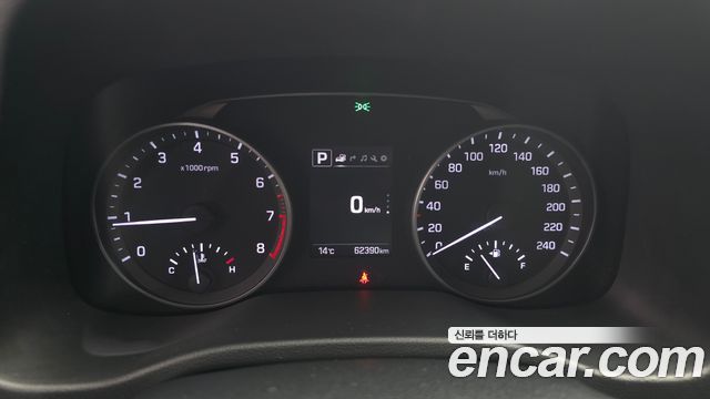 Hyundai AVANTE 2018 — photo 8
