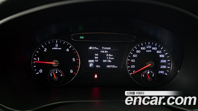 Kia Sorento 2018 — photo 8