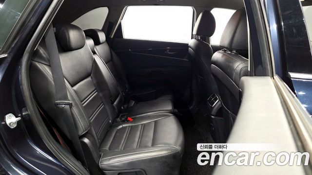 Kia Sorento 2018 — photo 11