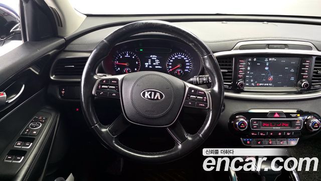 Kia Sorento 2018 — photo 13