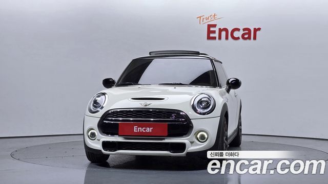 Mini Cooper 2020 — photo 3
